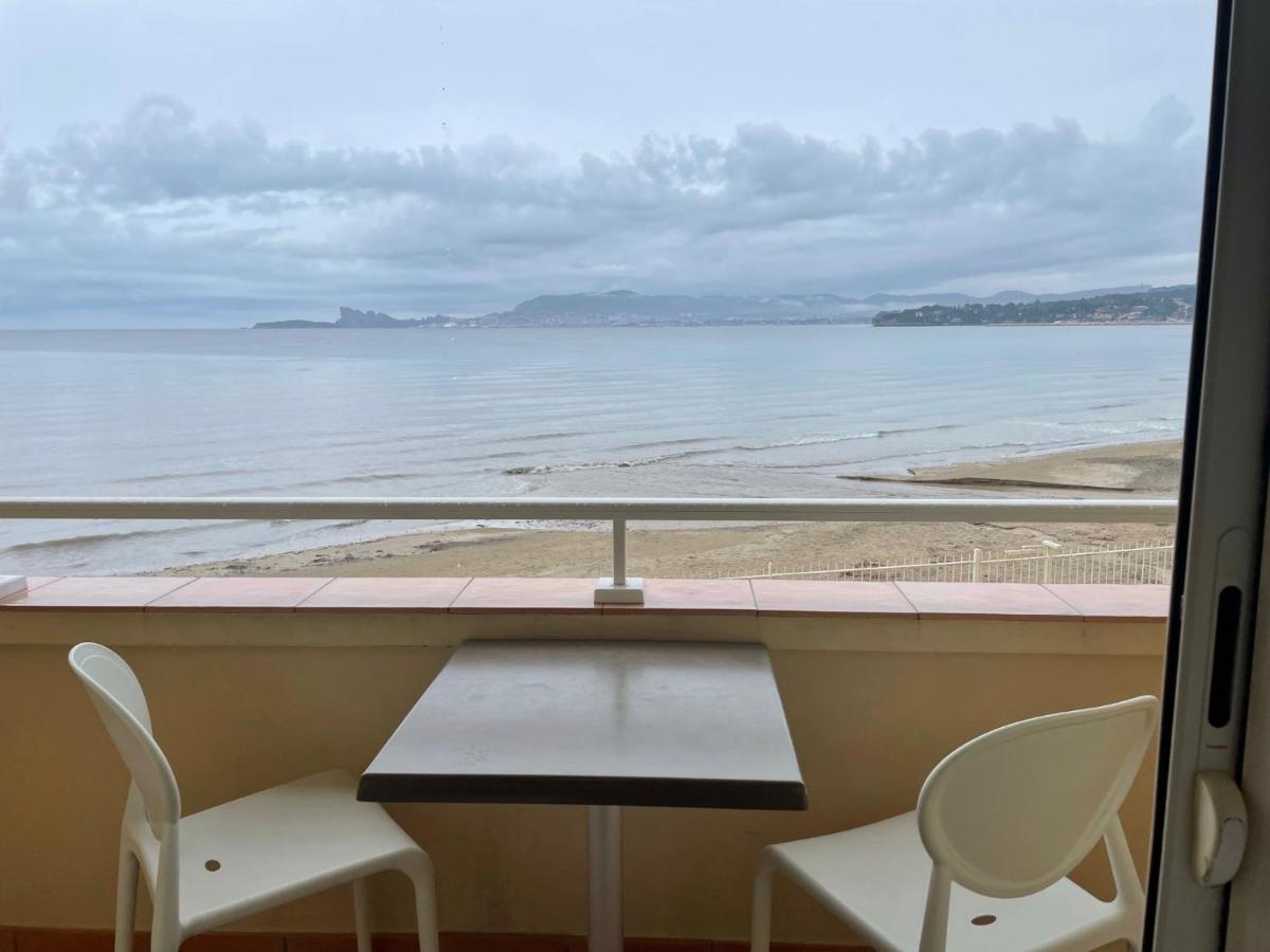 Au Tapis De Sable Hotel แซ็งต์-ซีร์-ซูร์-แมร์ ภายนอก รูปภาพ